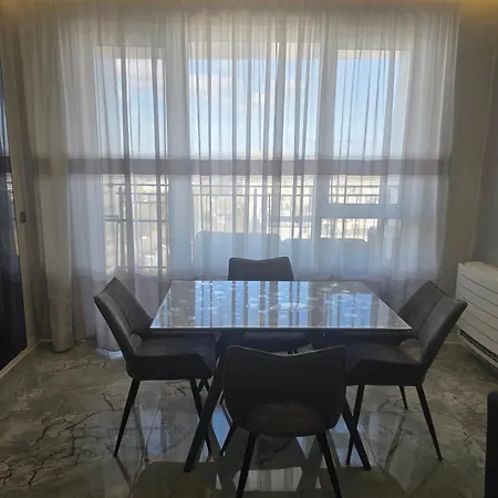 Lägenhet Arena Sunrise